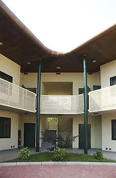 Ghironda Aparthotel 4*